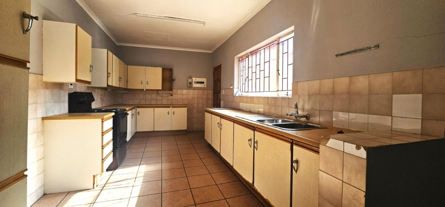 To Let 3 Bedroom Property for Rent in Safari Gardens North West